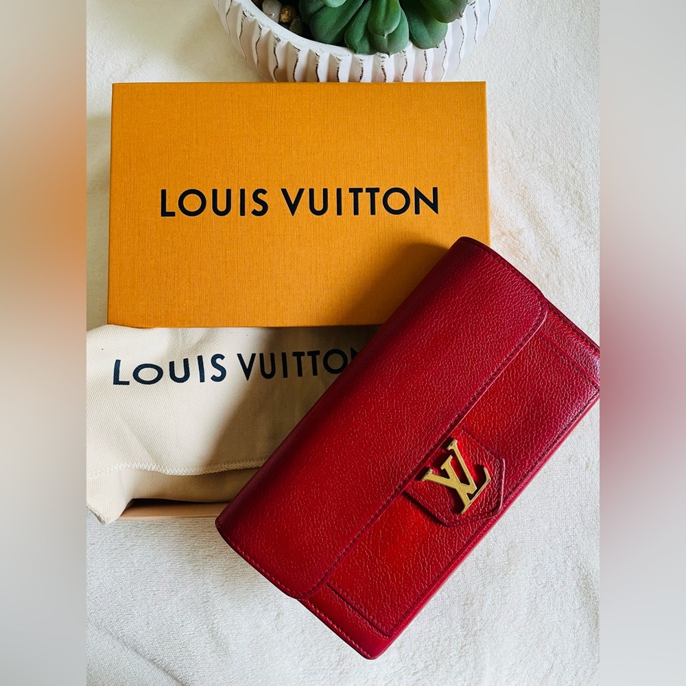 Authentic EUC Louis Vuitton Soft Calf Leather Portefeuille Lock Me Wallet.